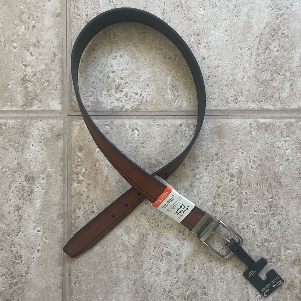 Brown and Black Reversible Dockers Size Small Belt (30-32) NWT New With Tags